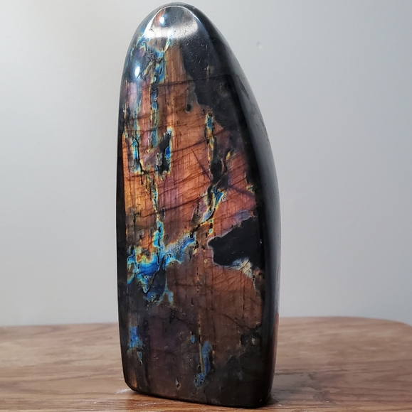 Labradorite Crystal Freeform 1.28 pounds - Picture 8 of 12